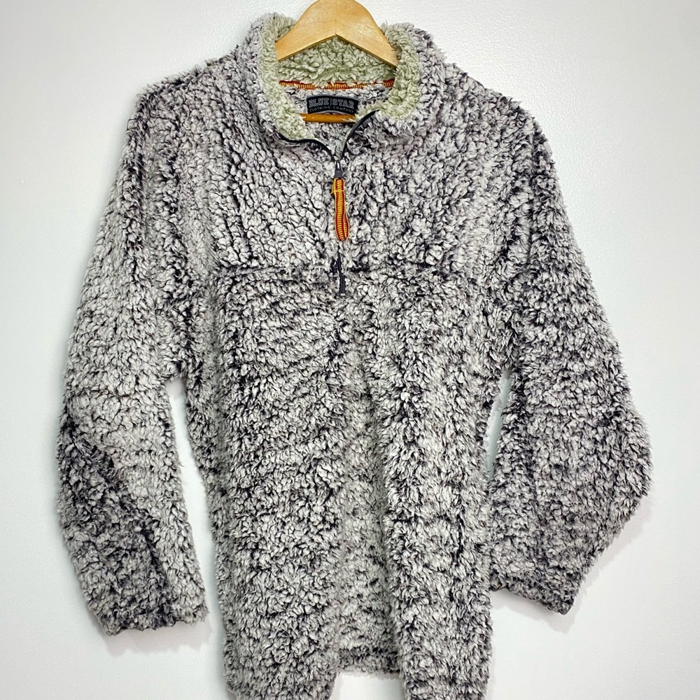 Fleece pullover size Large